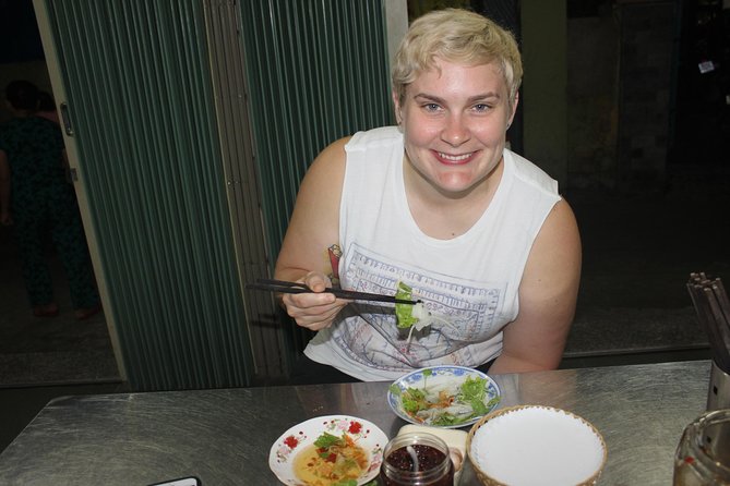3 Hour Hoi An Walking Food Tour. Morning (HFM) - Ten dishes, with sweet and savory choices