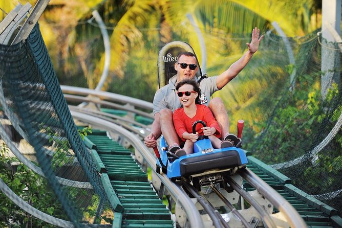 Ba Na Hill- Golden Bridge-Fantasy Park from Da Nang/ Hoi An 1 Day - Buffet lunch around noon