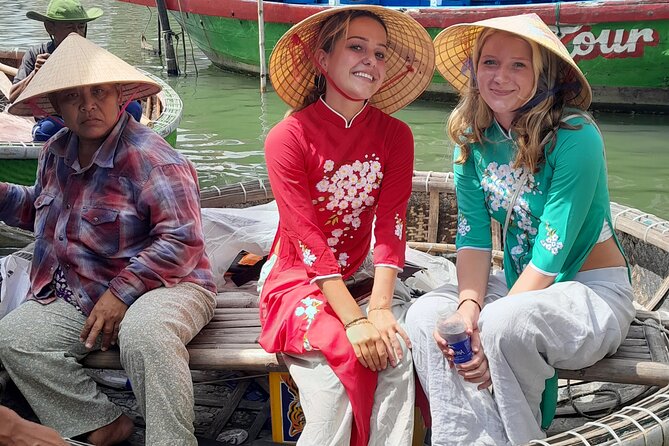 Basket Boat in Hoi An( visit water coconut forest,Crab fishing ) - Meeting Tram Before the Boat Ride