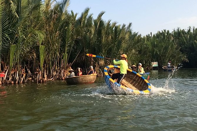 Basket Boat Ride and Old Town Walking Private Tour - From Central Market into the Ancient Town