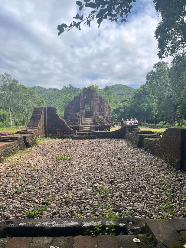 Best tour/ transfer to My Son Sanctuary - Choosing between Da Nang and Hoi An pickup