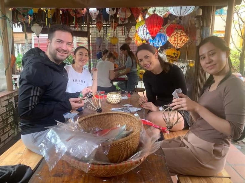 CAM THANH ECOTOUR - LANTERN - MY SON HOLYLAND FULL DAY TOUR - Making a lantern in Cam Thanh