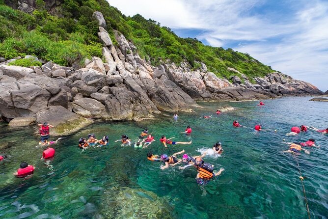 Cham Island Day Tour from Hoi An with Group tour - The speedboat ride to eight small islets