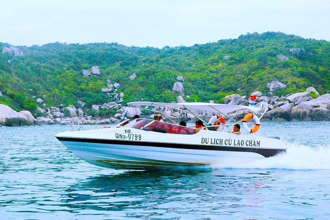 Cham Island Day Tour & Snorkeling from Hoi An with Group tour - Lunch with seafood and local dishes