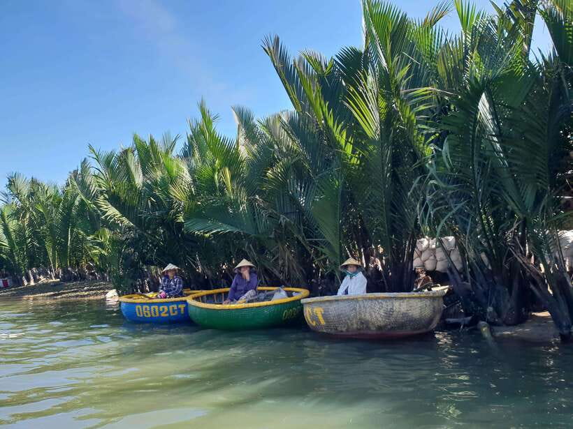 Coconut Basket Boat Ride and Floating Lantern Boat by Night - Why the early morning option is worth considering