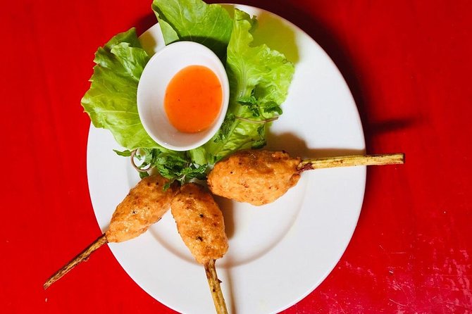 Cook Like a Local: Your Personalized Vietnamese Culinary Journey - Reading Hoi An’s market before cooking