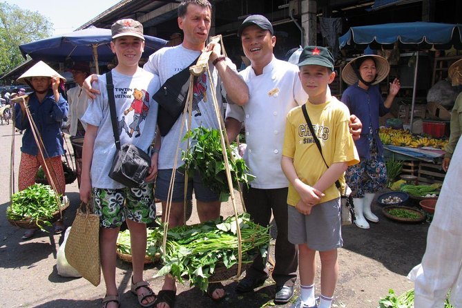 Cooking Class , Local Market , Basket Boat And CRABS FISHING - Start at Hoi An’s morning market