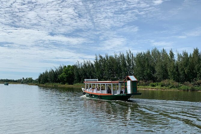 Cooking class, market tour and basket boat tour - Key points to know before booking