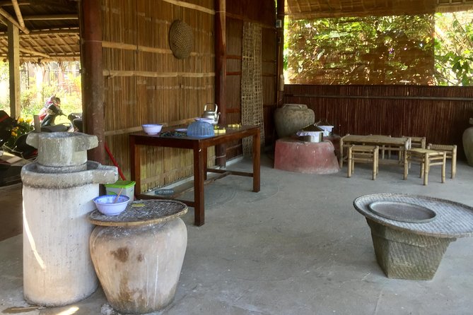 Cooking class, market tour and basket boat tour - Why the market visit gives the cooking class purpose