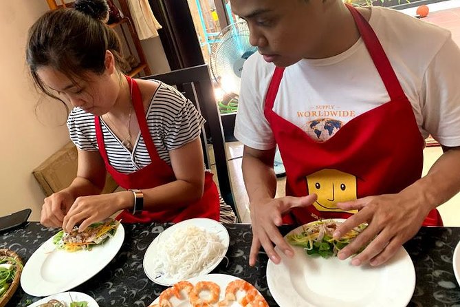 Cooking with Jolie in Hoi An - Cooking four dishes in a family home