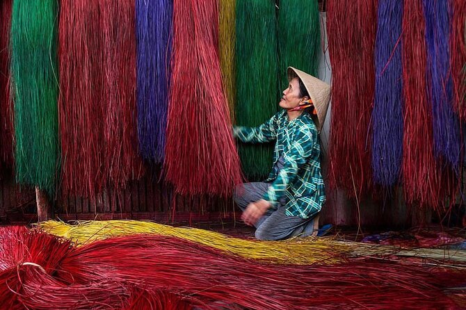 Countryside Bicycle Tour from Hoi An - All Inclusive - Basket boats and a chance to test one