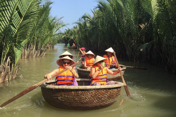 Cycling, Buffalo, Basket Boat ride in Hoi An - Rice fields and the work behind the scenery