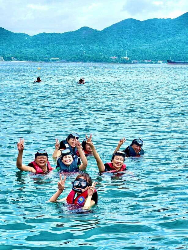 Da Nang/Hoi An: Cham Island Speedboat Tour with Snorkeling - What to bring and what not to expect