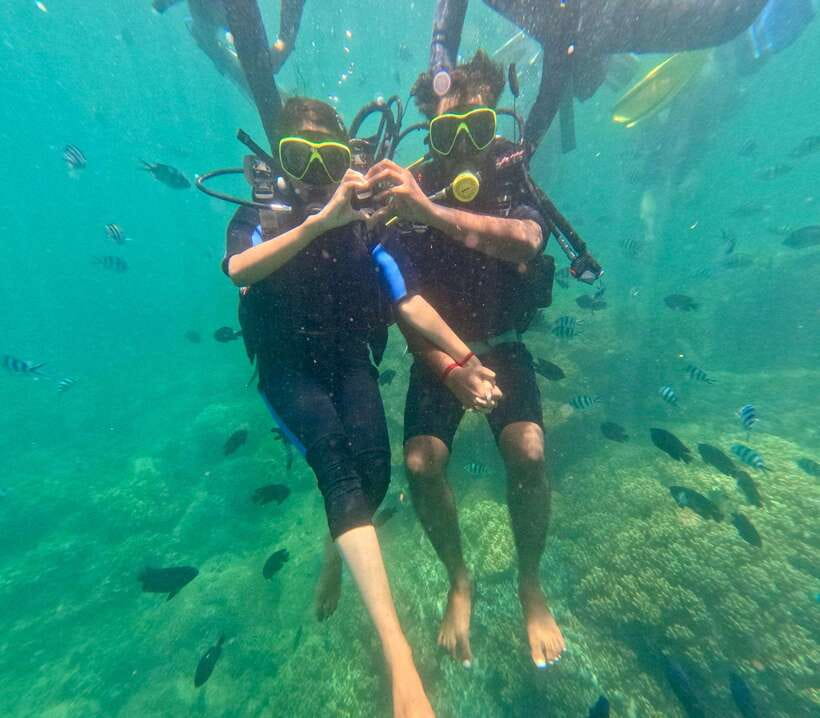 Da Nang/Hoi An: Cham Island Speedboat Tour with Snorkeling - Lang Beach and the island’s everyday life