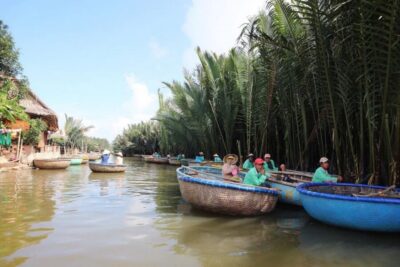 Experience Basket Boat ride in Coconut Forest