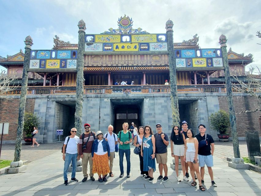 Da Nang/Hoi An: Hue Imperial City via Hai Van Pass & Lunch - Thien Mu Pagoda beside the Perfume River