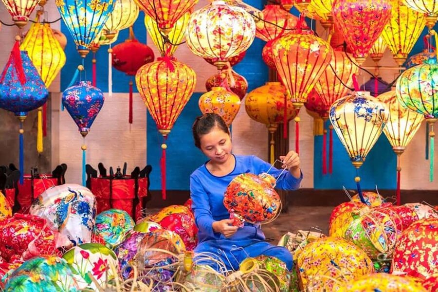 Da Nang/Hoi An: Lantern Making Workshop and Basket Boat Ride - From workshop table to Cam Thanh waterways