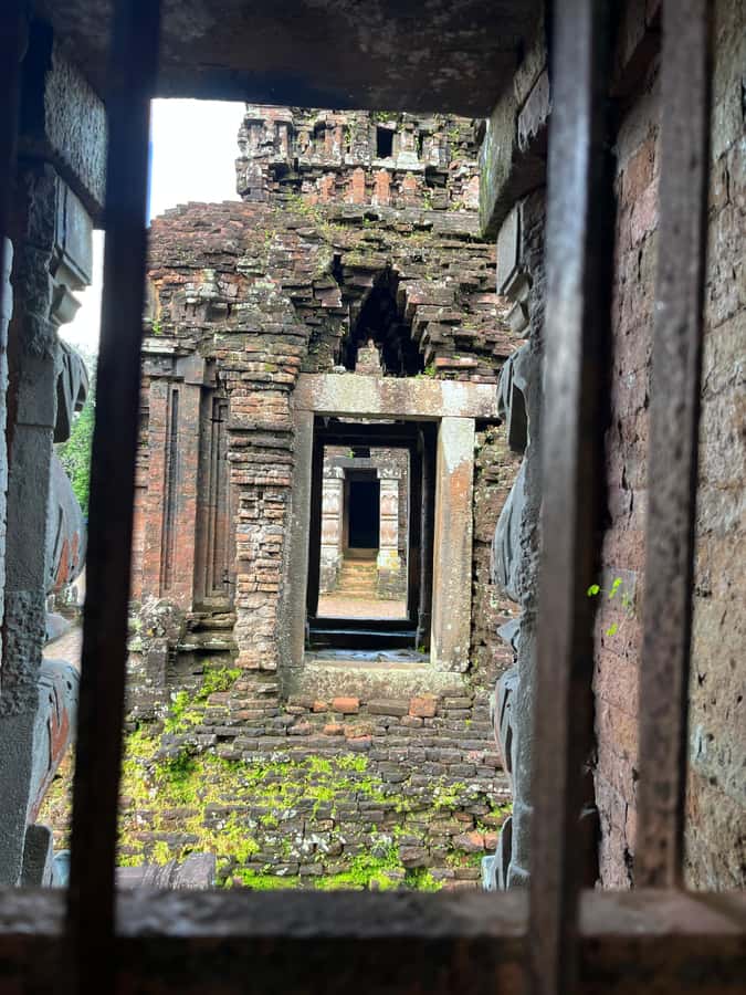 Early My Son tour/transfer to avoid crowd and the heat - Returning to Hoi An or Da Nang by midday