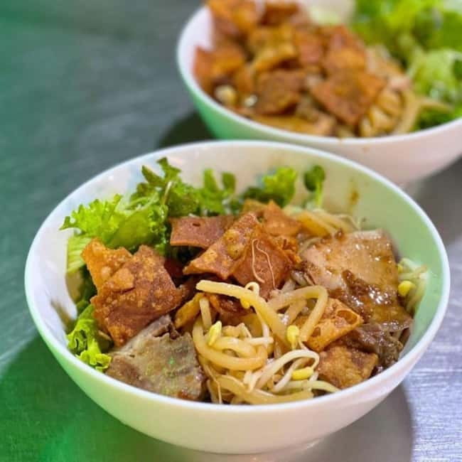 Eat Like a Local – Hoi An Evening Food Tour - Family kitchens, low stools, and local food habits