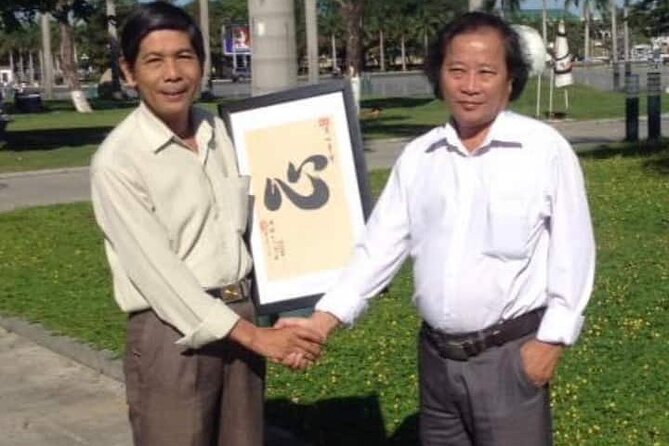 Experience Calligraphy Learning Class in Old Town Hoi An - The personalized gift at the end
