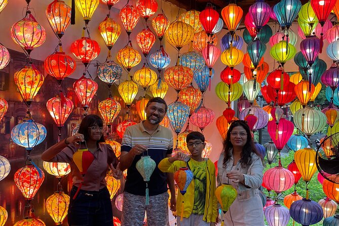 Explore Highlights Hoi An by Walking - Seeing the Japanese Covered Bridge