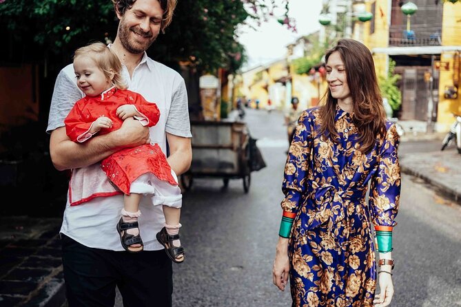 Family Photography Tour in Hoi An - Why a professional photo walk helps in Hoi An