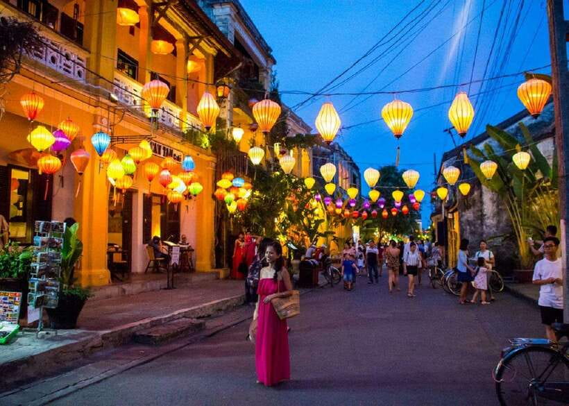 From Da Nang: Hoi An City Tour W Boat Ride - Lantern Release - Boat ride, lantern release, and the evening atmosphere
