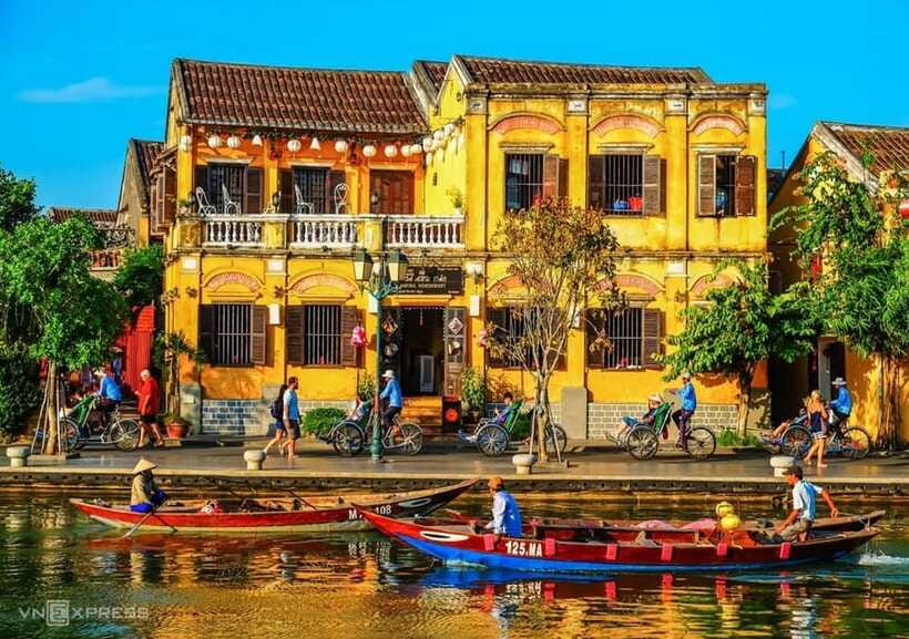 From Danang: Shuttle bus Danang- My Son - Hoi An - Danang - Making good use of six hours in Hoi An