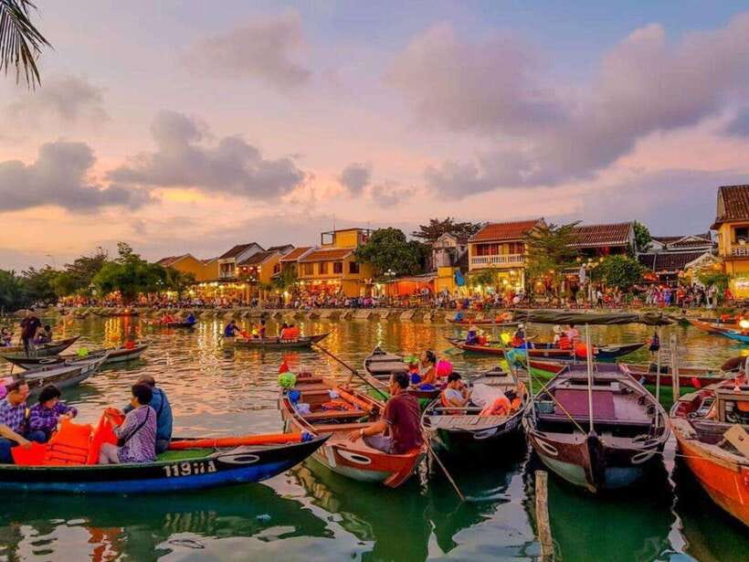 From Hoi An/Da Nang: Hoi An City Tour & Lanterns Release - Folk culture and traditional arts