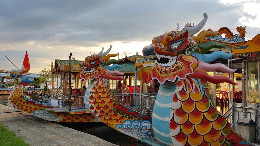From Hoi An: Hue City Private Tour with Guide - Thien Mu Pagoda and its love curse