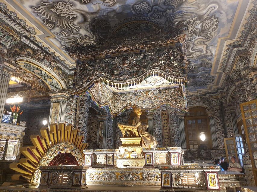 From Hoi An: Hue City Private Tour with Guide - Forty minutes on the Perfume River