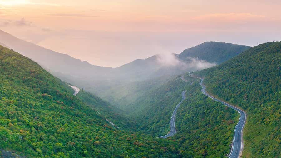 From Hoian & Danang: Hue City Tour with HaiVan Pass - The 290-kilometer road to Hue