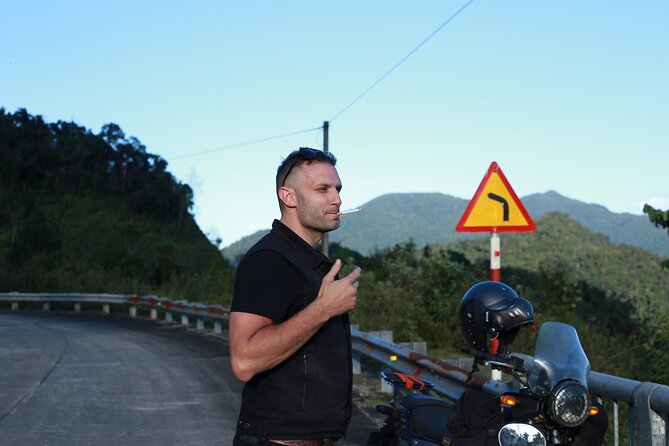 Hai Van Pass Adventure - Private Car Tour From Hoi An & Da Nang - How the private format affects the value