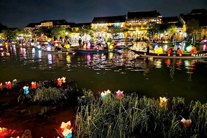 Half-day Hoi An Photo Tour with Lantern Release at Hoai River - Why the photo walk works well in Hoi An