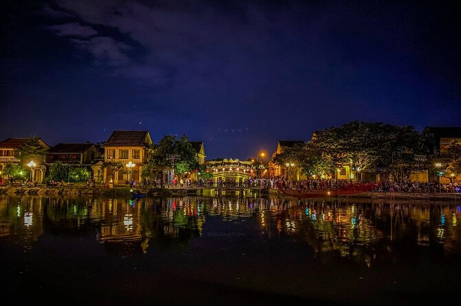 Hoai River Boat Trip by Night with Release Lantern - Releasing your flower lantern