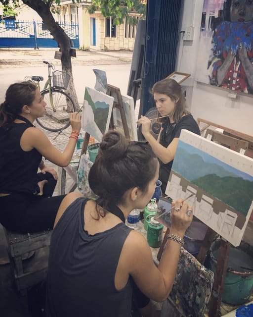 Hoi An: 2 Hours Painting Class with Local Artist in Oldtown - Choosing a subject that works in two hours