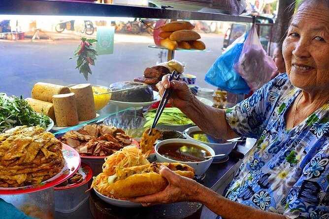 Hoi An Ancient Town - Night Market Street Food Tours By Night - Who should book this evening walk?