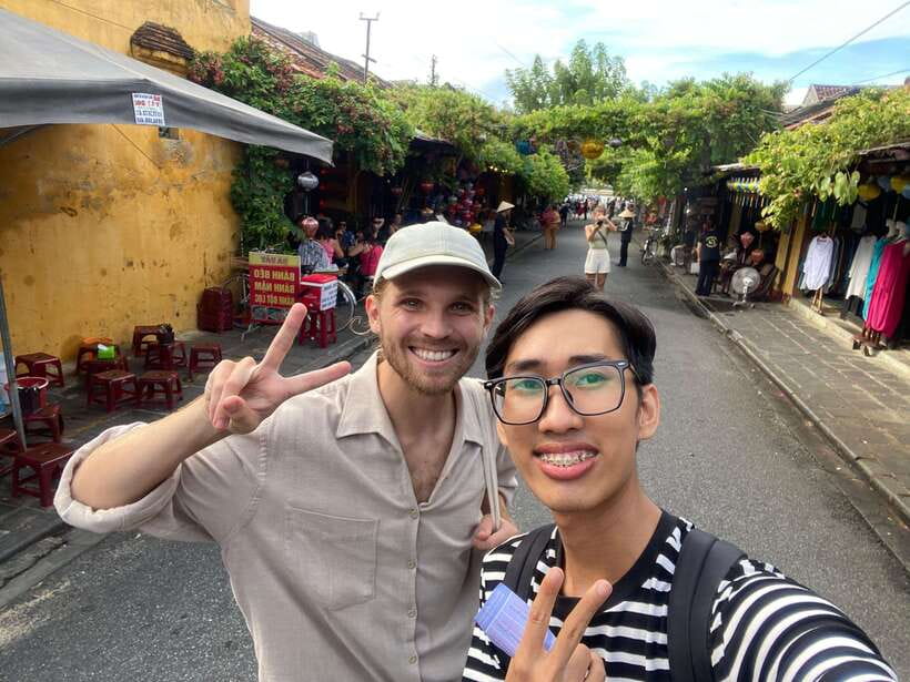 Hoi An Ancient Town - Walking Tour with Local Guide - Assembly halls and the Chinese trading communities
