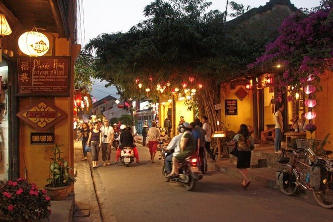 Hoi An at Sunset: Authentic Local Street Food Tour - Does $39.25 offer good value?