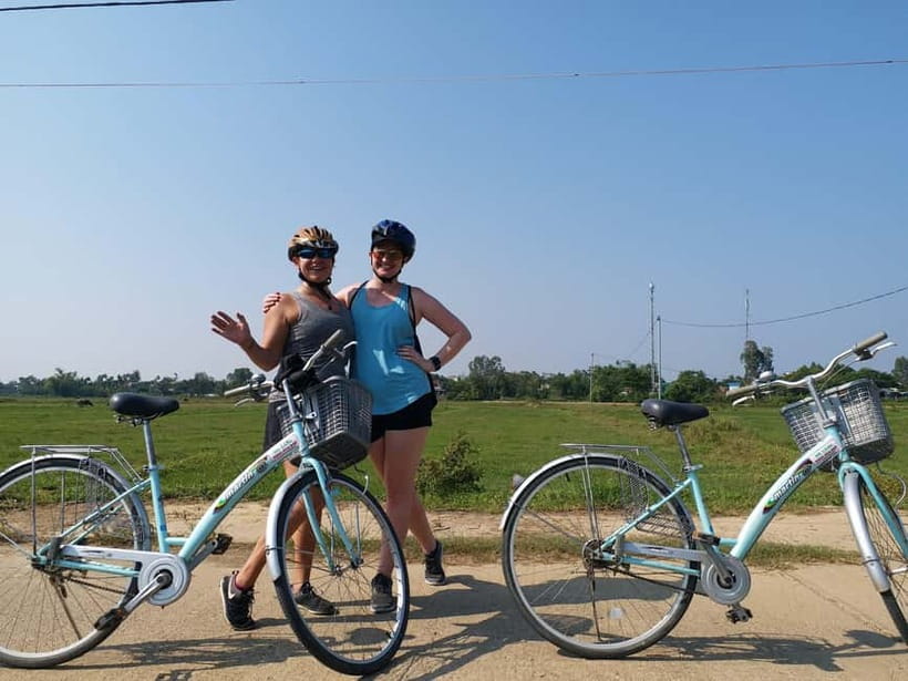HOI AN Biking River Islands, Village Crafts PRIVATE TOUR - Kim Bong carpentry and the pleasure of watching skilled hands