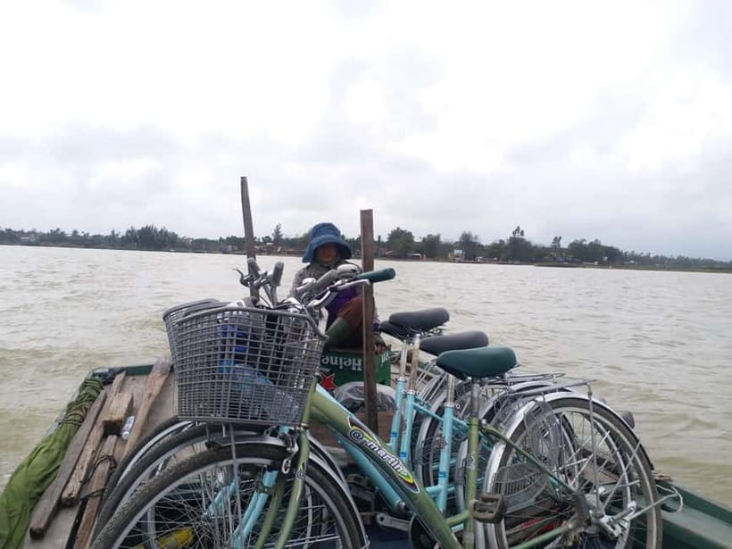 HOI AN Biking River Islands, Village Crafts PRIVATE TOUR - Four hours on the bike, or five with a meal