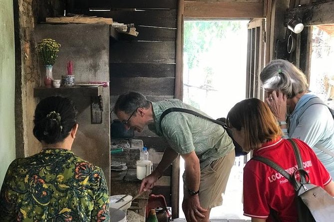 HOI AN Biking River Islands, Villages, Local Crafts PRIVATE TOUR - Making incense instead of only buying it