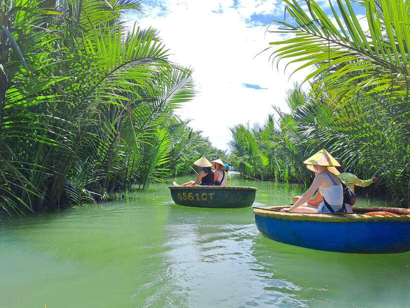 Hoi An City tour -Basket boat ride in the Coconut forest - Learning to paddle a round bamboo boat