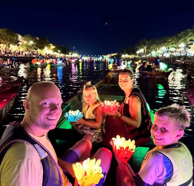 Hoi An City Tour - Boat Ride & Release Lantern: HoiAn/DaNang - Dinner gives the afternoon a local finish
