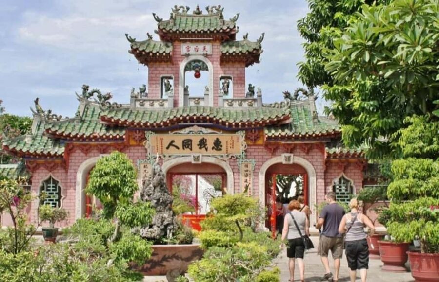 Hoi An City Tour - Boat Ride & Release Lantern: HoiAn/DaNang - Hoi An Market begins with the town’s everyday life
