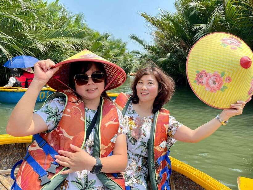 Hoi An: Coconut Basket Boat Ride by Hangcoconut - Weather, clothing, and comfort