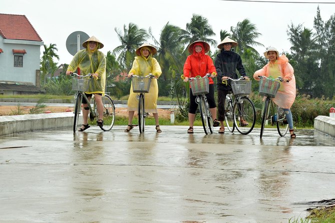 Hoi An Cooking Class and Basket boat tour - Timing, clothing, and practical details