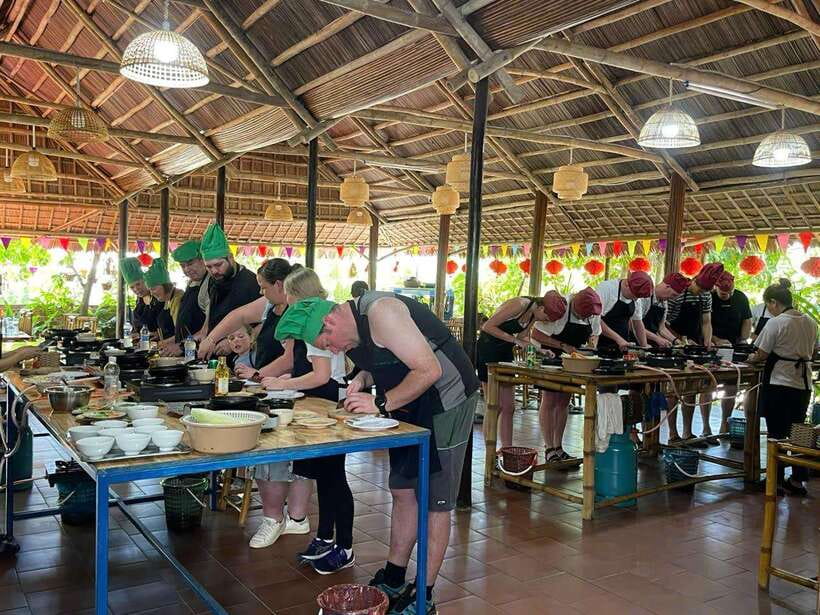 Hoi An: Cooking Class, Crab Fishing-Basket Boat, Market Tour - A four-hour taste of Hoi An beyond the Old Town