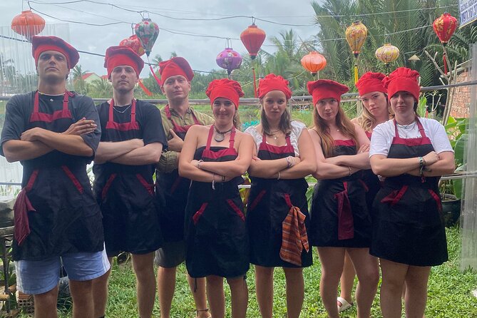 Hoi An Cooking Class(Local market,Basket Boat,Fishing & Cooking) - Starting with ingredients at the local market