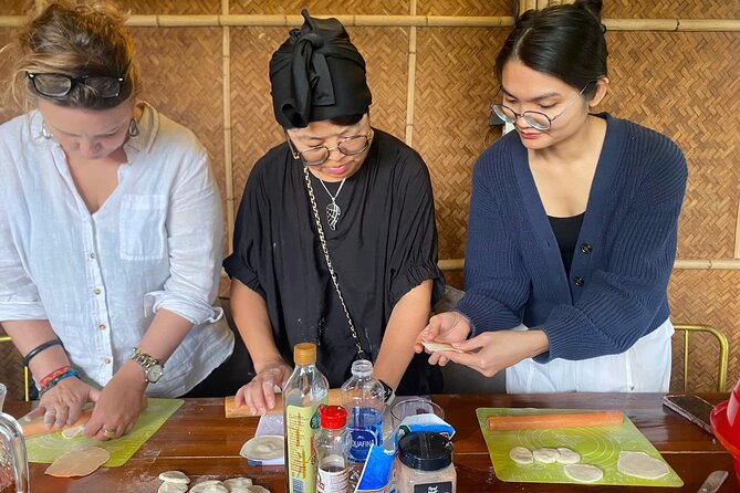 Hoi An Cooking Class - Traditional Chinese Dumpling - Making dough and preparing the fillings